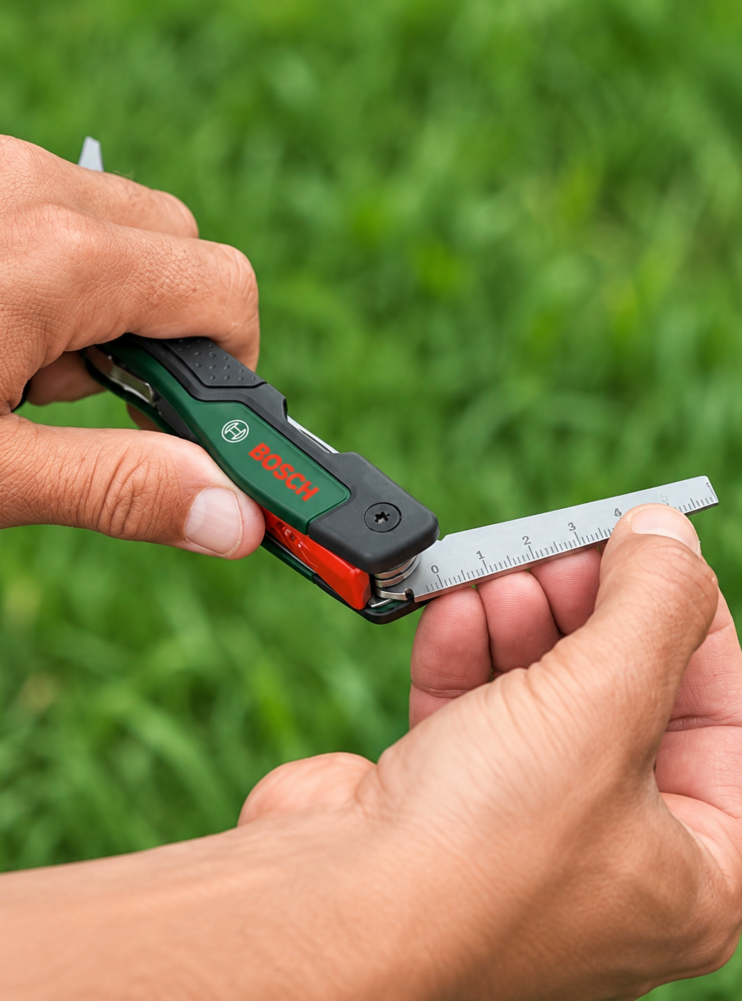 Bosch Çok Amaçlı Pense 16'sı 1 Arada 1600A02Z987 Bosch Çok Amaçlı Pense 16'sı 1 Arada 1600A02Z987